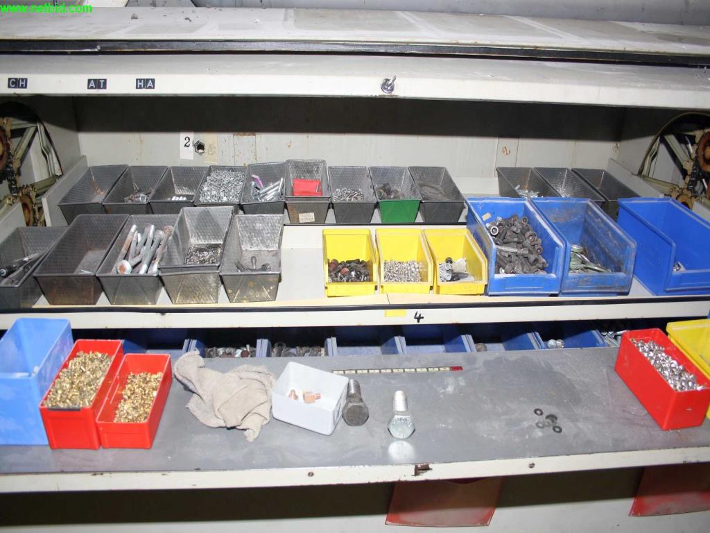 
Máquinas bem conservadas a partir de uma resolução de oficina<br>-6