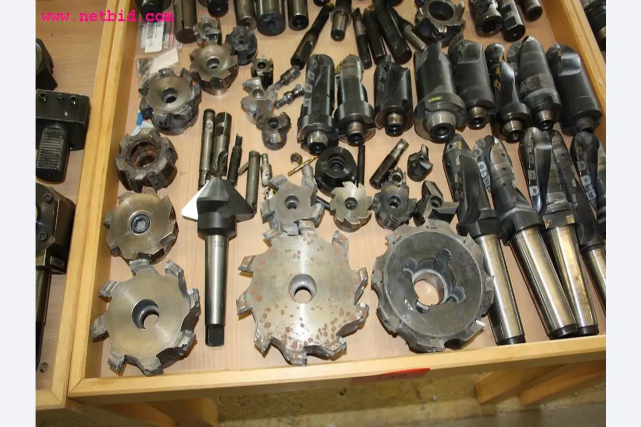 well-maintained machines from a workshop liquidation<br> -4