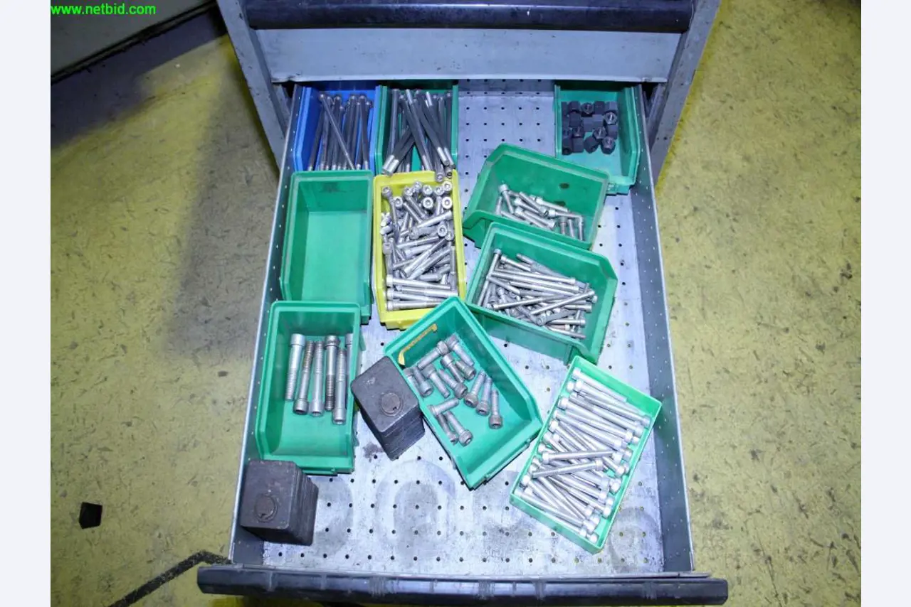 well-maintained machines from a workshop liquidation<br> -8