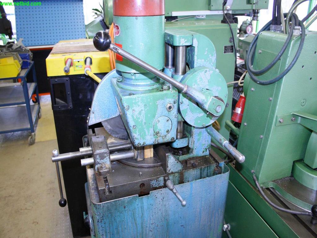 
Máquinas bem conservadas a partir de uma resolução de oficina<br>-2