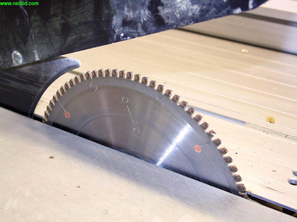 
Máquinas bem conservadas a partir de uma resolução de oficina<br>-3