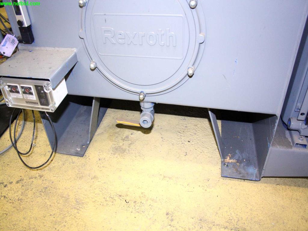 
Máquinas bem conservadas a partir de uma resolução de oficina<br>-11