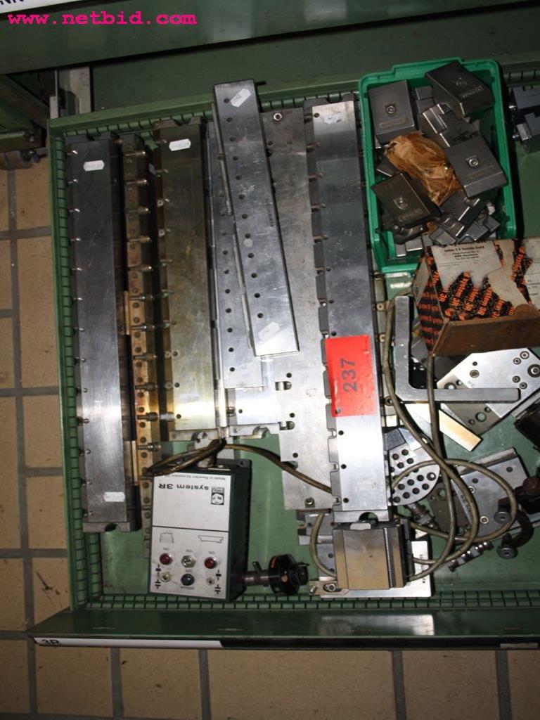 
Máquinas bem conservadas a partir de uma resolução de oficina<br>-2