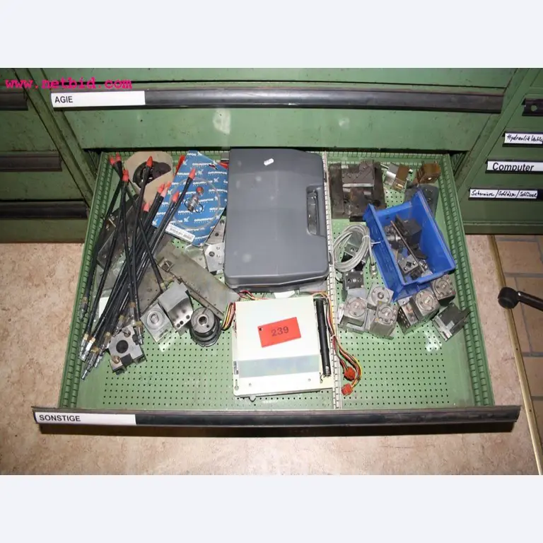 well-maintained machines from a workshop liquidation<br> -1