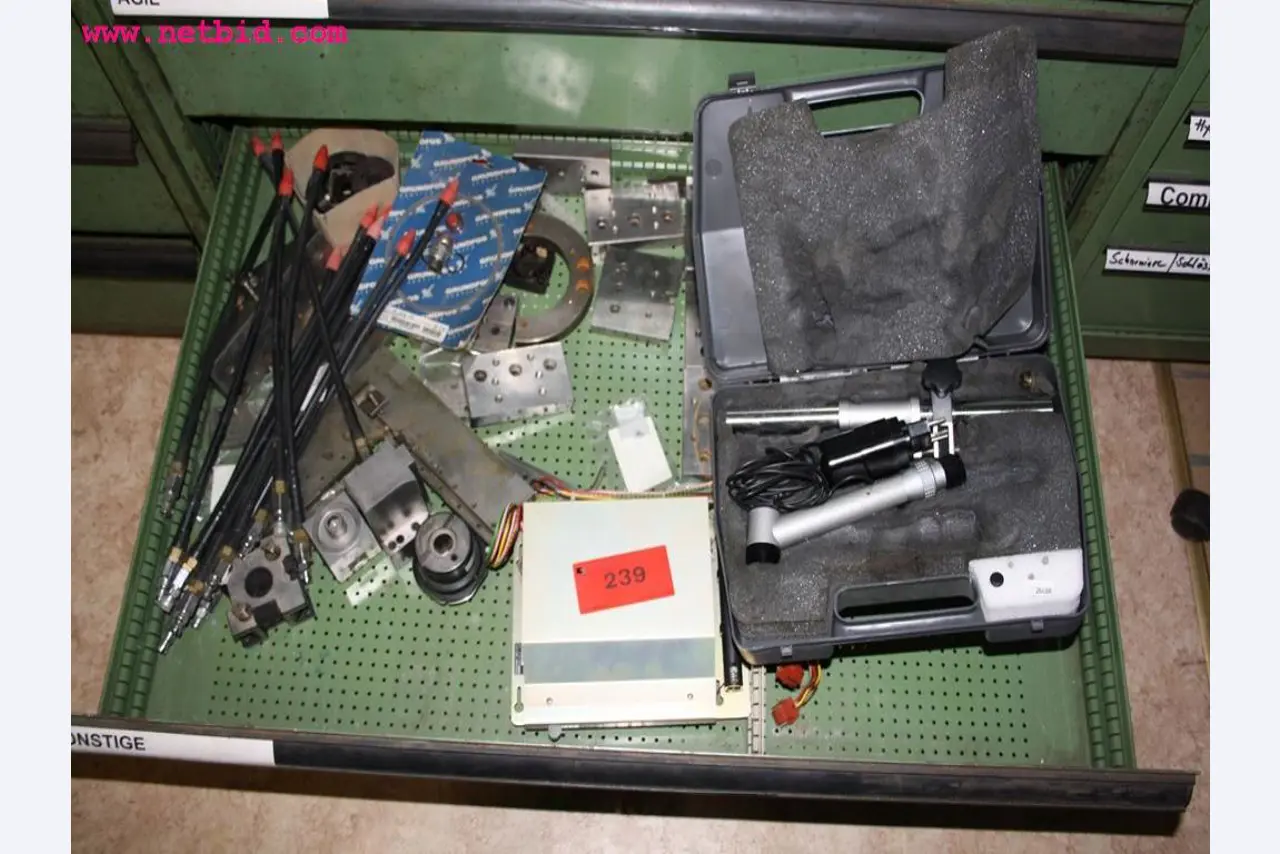 well-maintained machines from a workshop liquidation<br> -2