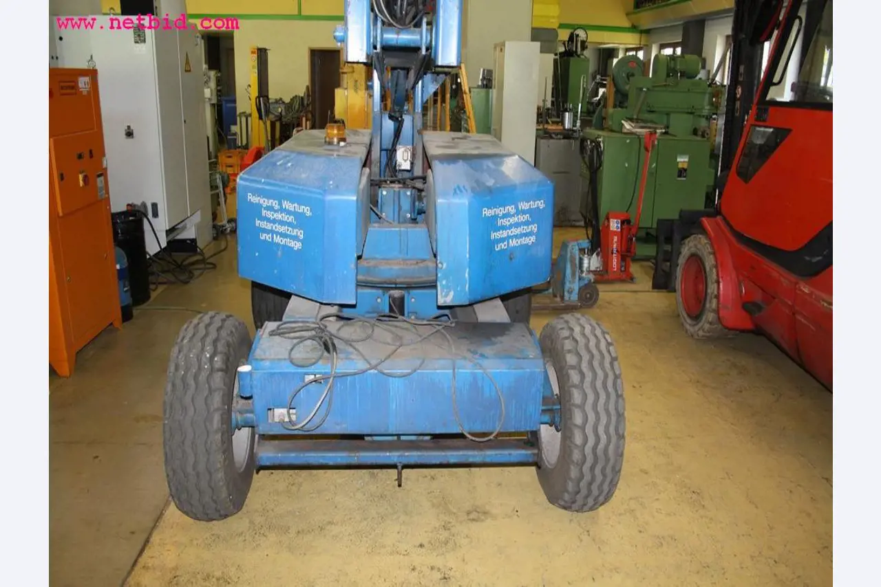 Machines et accessoires provenant de la liquidation d'une entreprise<br>.-2