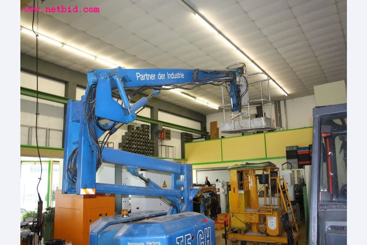 Machines et accessoires provenant de la liquidation d'une entreprise<br>.-5