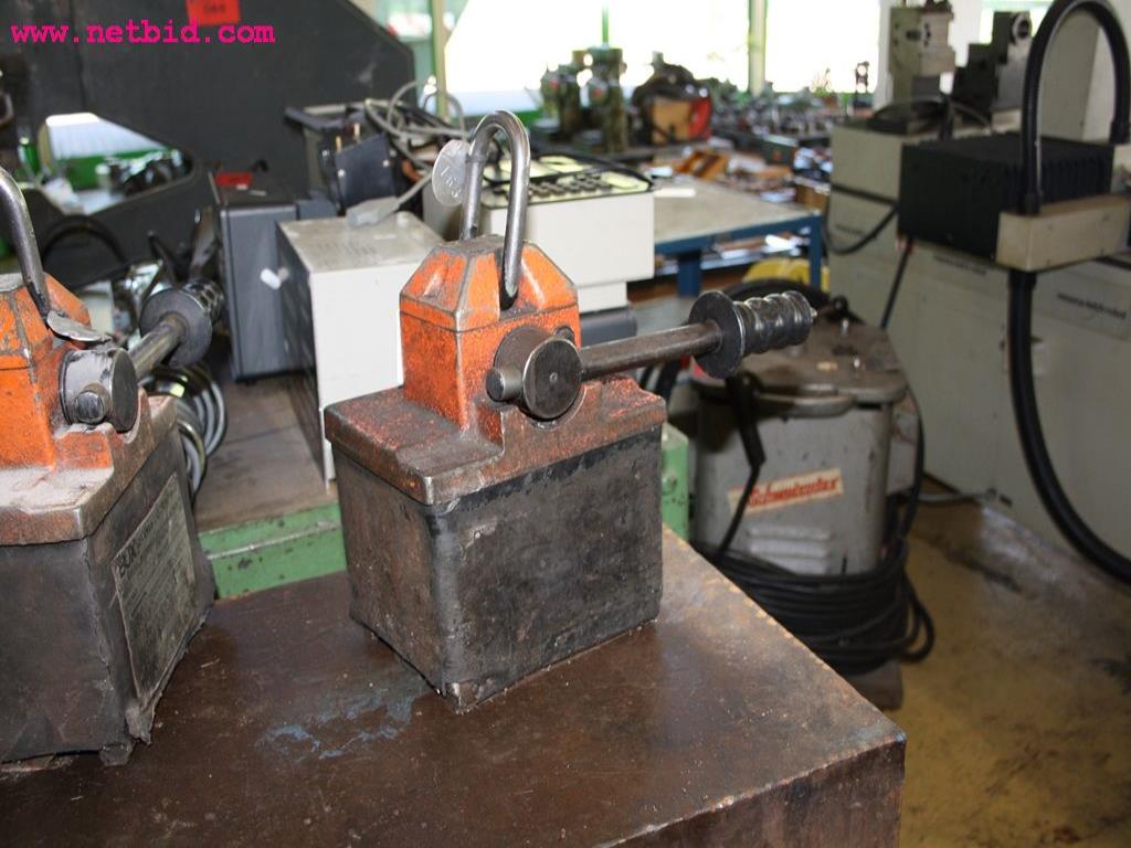 
Máquinas bem conservadas a partir de uma resolução de oficina<br>-2