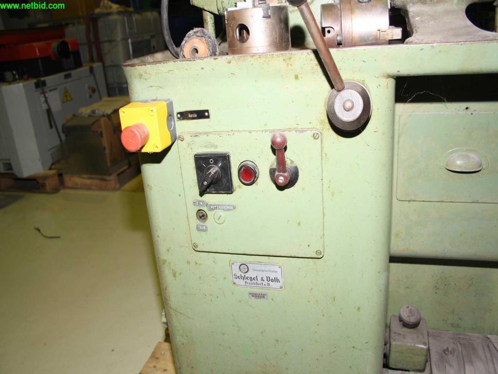 
Máquinas bem conservadas a partir de uma resolução de oficina<br>-4