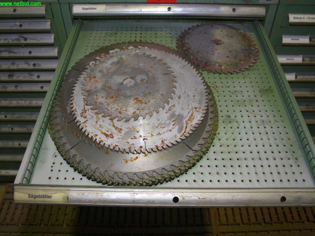 
machines bien entretenues provenant de la liquidation d'un atelier<br>.-9