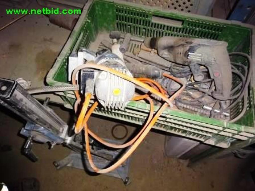 Baufahrzeuge, Raupenbagger, Radlader<br><font size="2"> In Zusammenarbeit mit Gläsener + Schmidt GmbH
</font>

-7