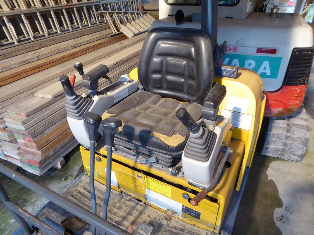 Veículos de construção, escavadoras de lagartas, carregadoras de rodas<br><font size="2"> Em cooperação com a Gläsener + Schmidt GmbH
</font>

-10