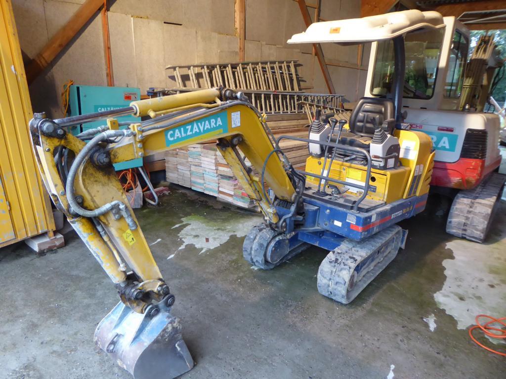 Veículos de construção, escavadoras de lagartas, carregadoras de rodas<br><font size="2"> Em cooperação com a Gläsener + Schmidt GmbH
</font>

-2