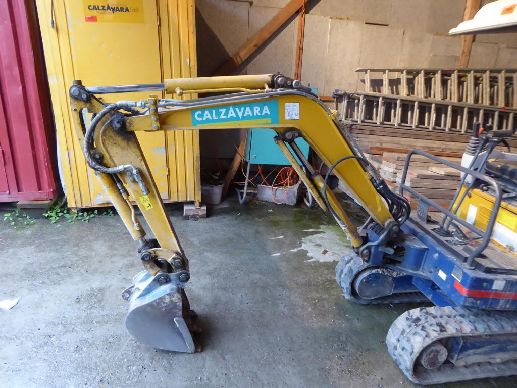 Veículos de construção, escavadoras de lagartas, carregadoras de rodas<br><font size="2"> Em cooperação com a Gläsener + Schmidt GmbH
</font>

-3