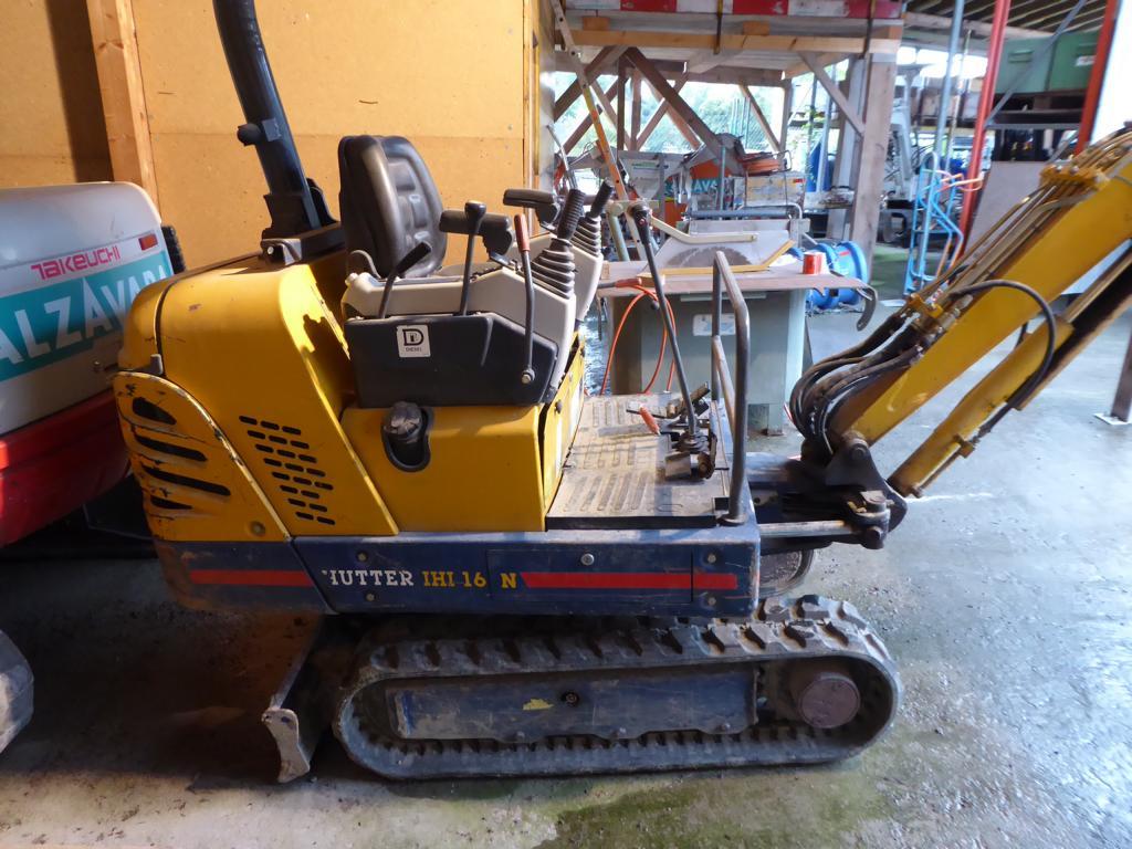 Veículos de construção, escavadoras de lagartas, carregadoras de rodas<br><font size="2"> Em cooperação com a Gläsener + Schmidt GmbH
</font>

-7