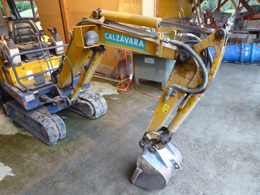 Veículos de construção, escavadoras de lagartas, carregadoras de rodas<br><font size="2"> Em cooperação com a Gläsener + Schmidt GmbH
</font>

-8