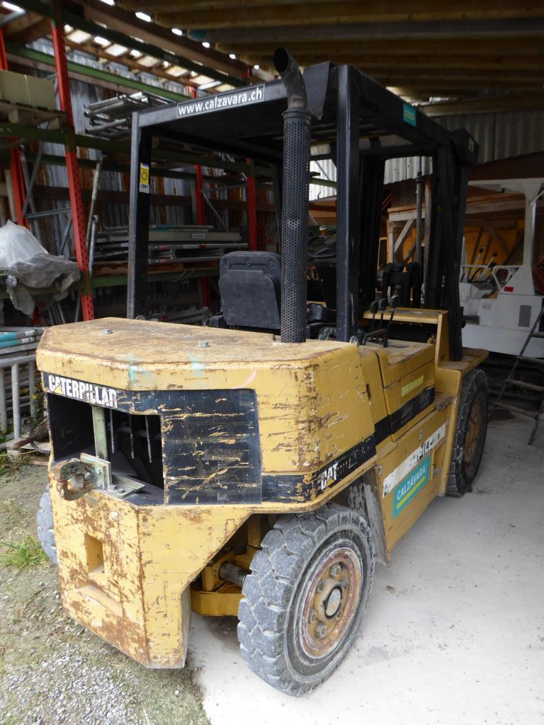 Véhicules de chantier, pelles sur chenilles, chargeuses sur pneus<br><font size="2"> En collaboration avec Gläsener + Schmidt GmbH
</font>

-4