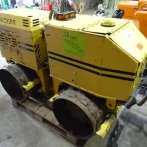 Příkopový válec Wacker RT820EC/HT