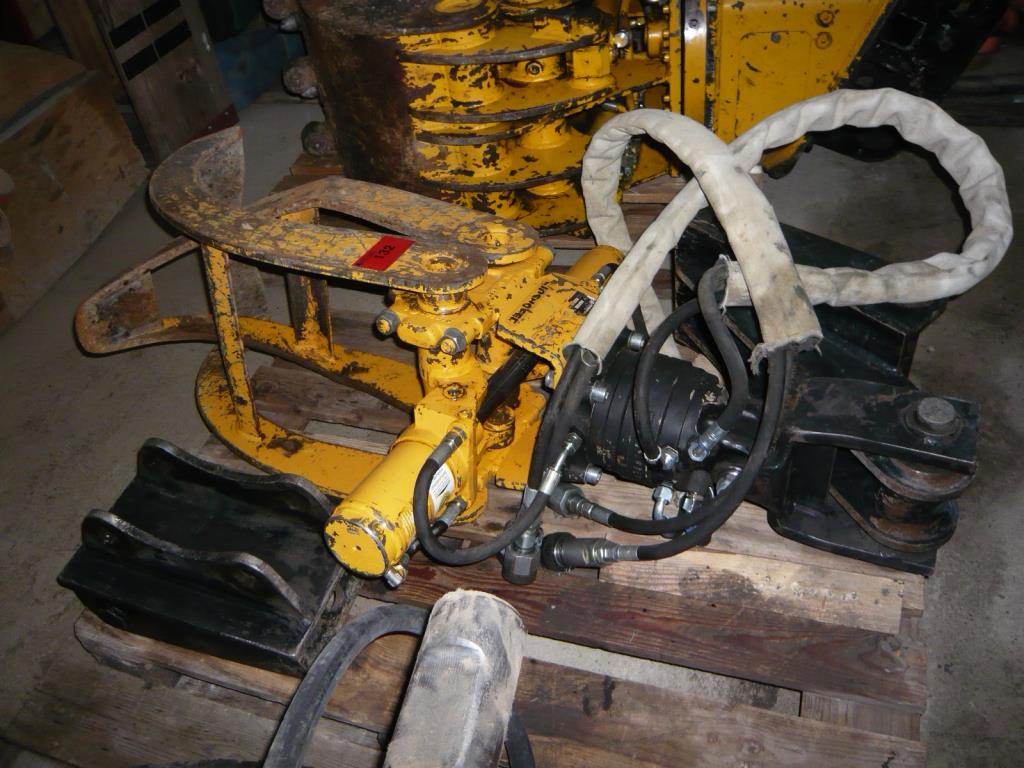 Baufahrzeuge, Raupenbagger, Radlader<br><font size="2"> In Zusammenarbeit mit Gläsener + Schmidt GmbH
</font>

-3