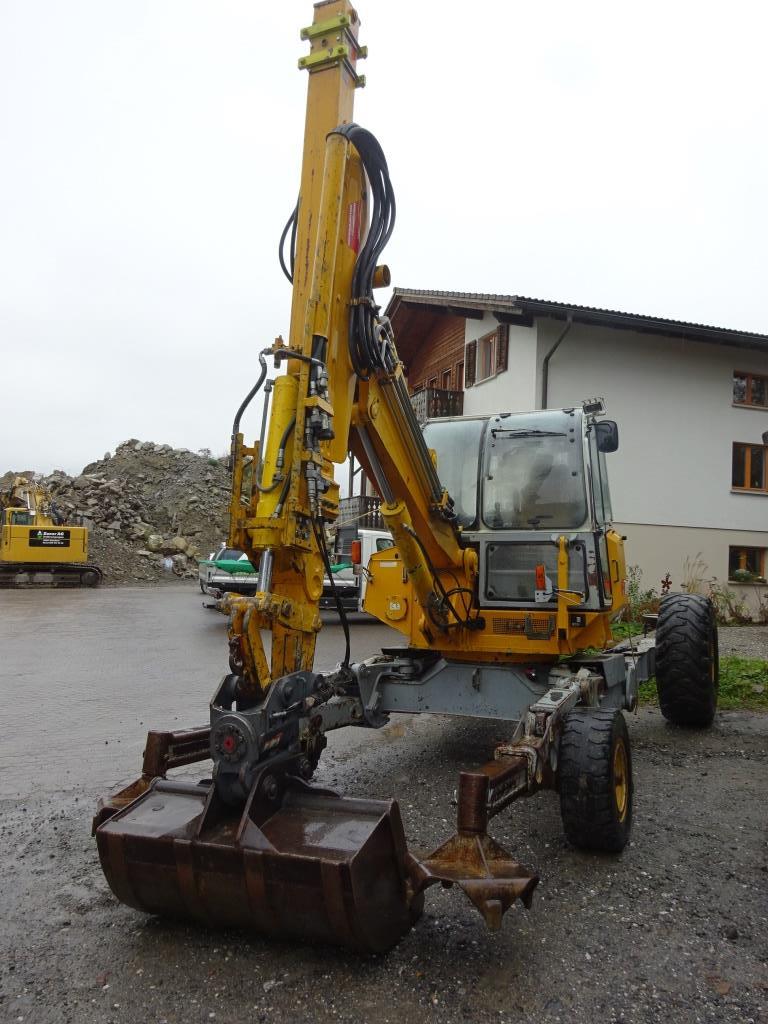 Véhicules de chantier, pelles sur chenilles, chargeuses sur pneus<br><font size="2"> En collaboration avec Gläsener + Schmidt GmbH
</font>

-1