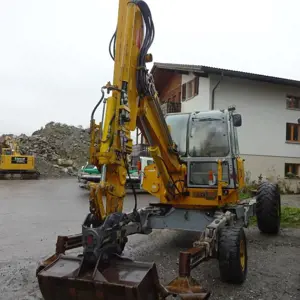 Koračni bager Menzi Muck A70T2M