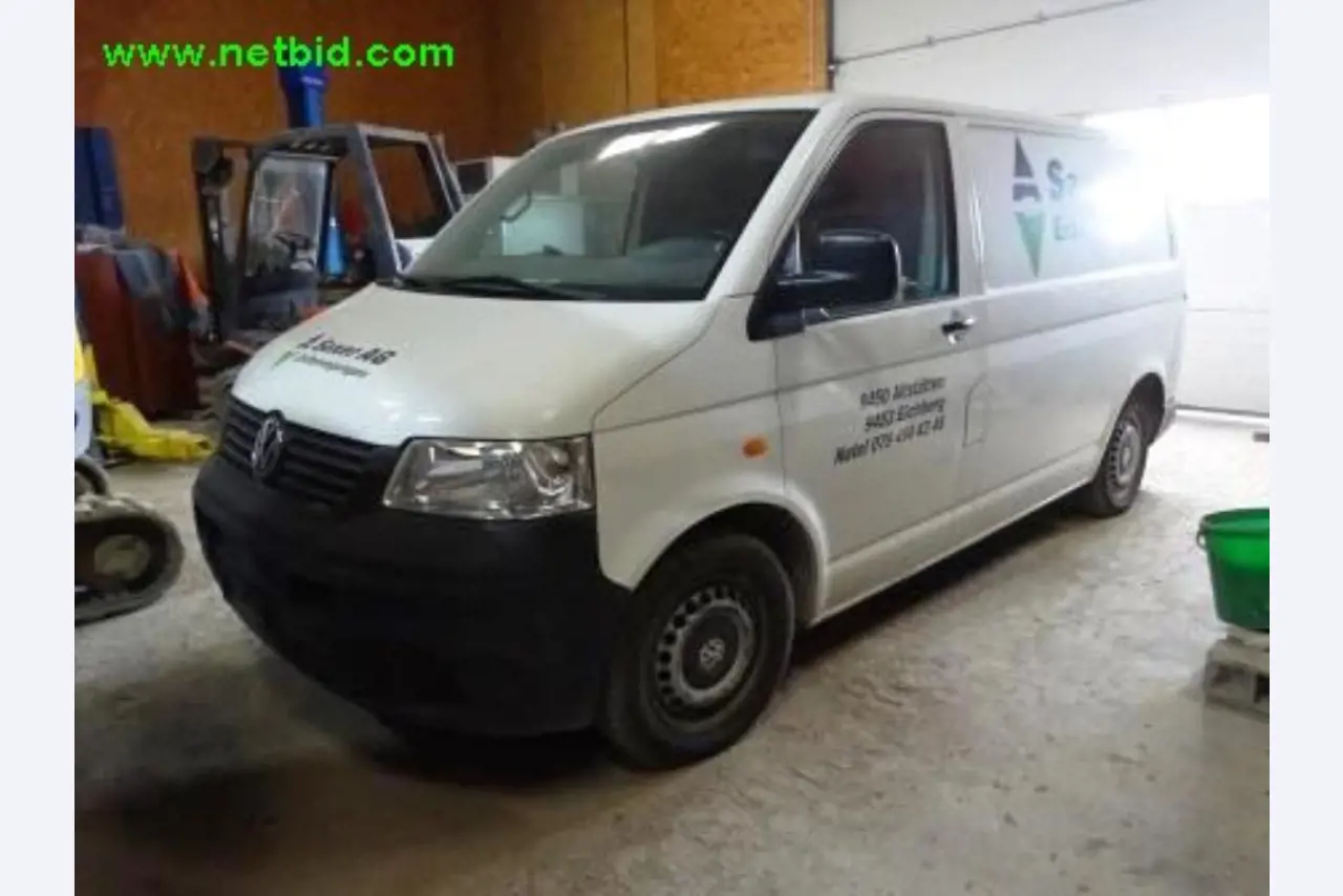 Baufahrzeuge, Raupenbagger, Radlader<br><font size="2"> In Zusammenarbeit mit Gläsener + Schmidt GmbH
</font>
-2