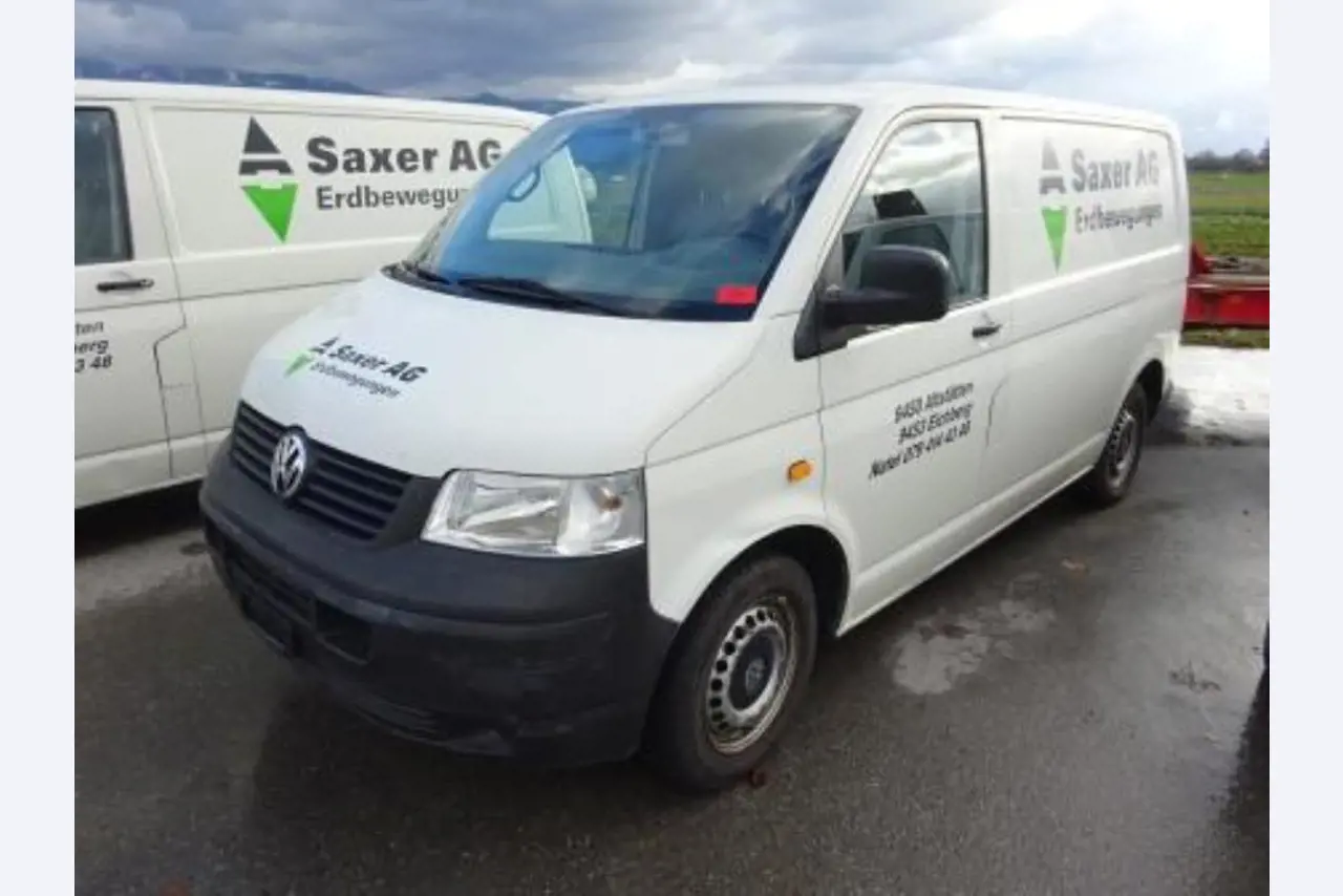 Baufahrzeuge, Raupenbagger, Radlader<br><font size="2"> In Zusammenarbeit mit Gläsener + Schmidt GmbH
</font>
-1