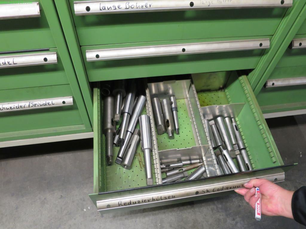 
Tooling machines and sheet metal machines out of the sector engineering and contract manufacturing. 
-7