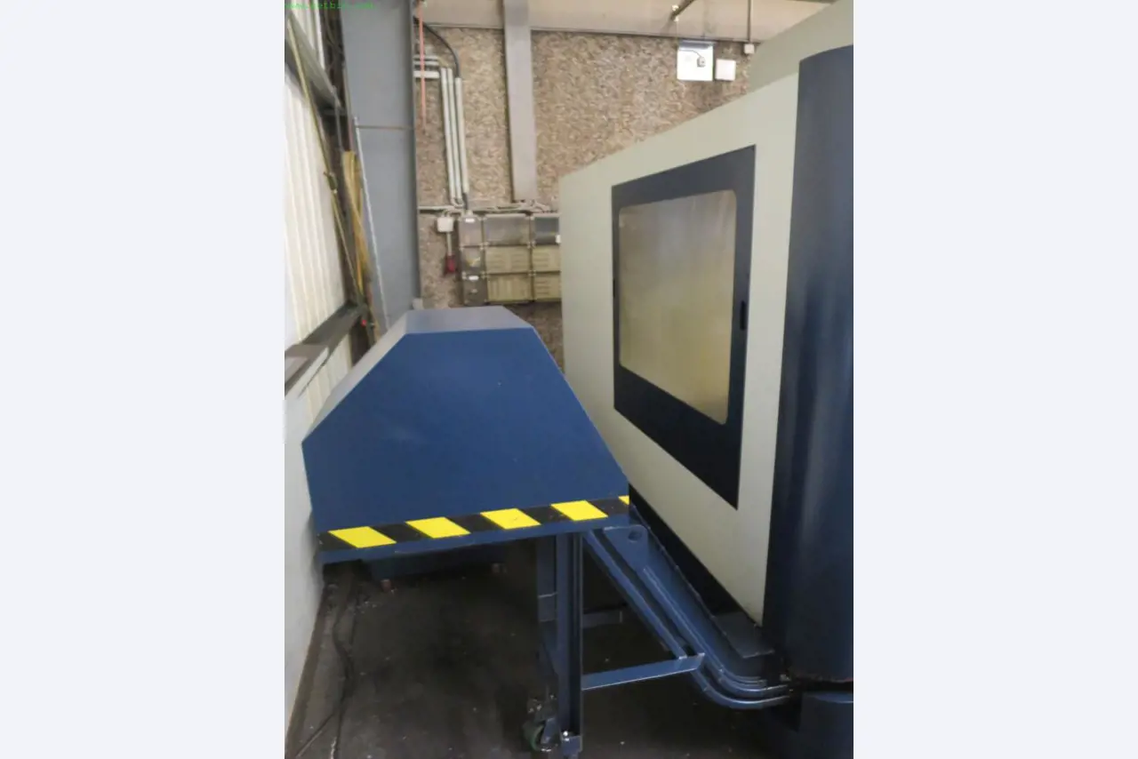 Máquinas-ferramentas e máquinas para trabalhar chapas metálicas<br> no domínio da engenharia mecânica e do fabrico por encomenda-3