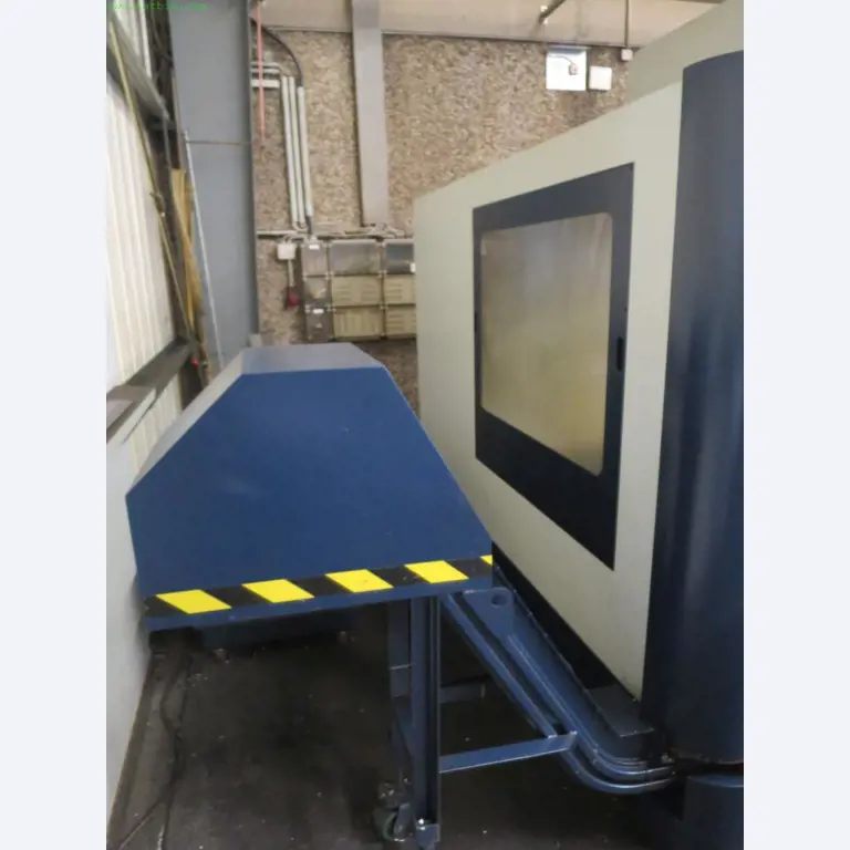 Máquinas-ferramentas e máquinas para trabalhar chapas metálicas<br> no domínio da engenharia mecânica e do fabrico por encomenda-3