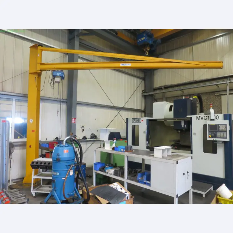 Máquinas-ferramentas e máquinas para trabalhar chapas metálicas<br> no domínio da engenharia mecânica e do fabrico por encomenda-1