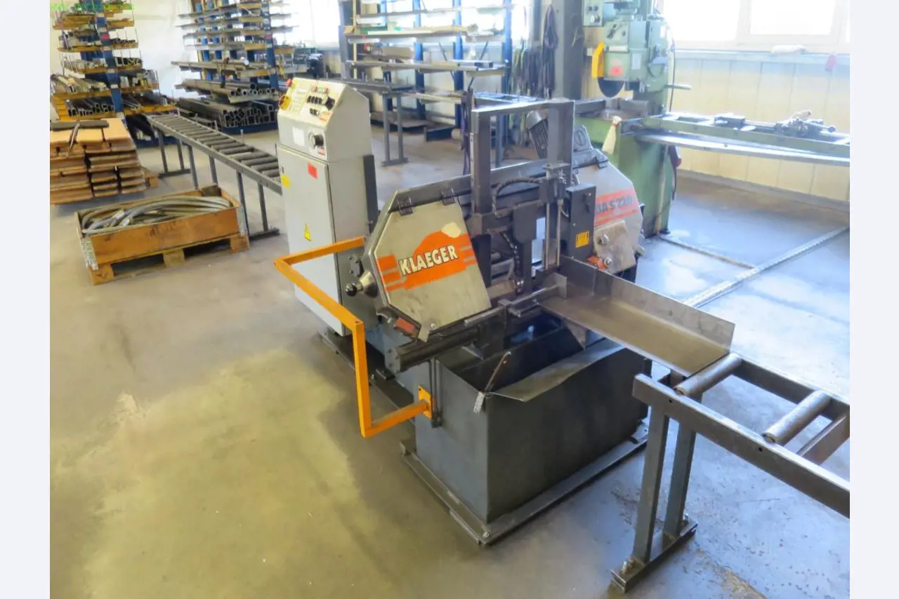 Tooling machines and sheet metal machines out of the sector engineering and contract manufacturing. 
-1