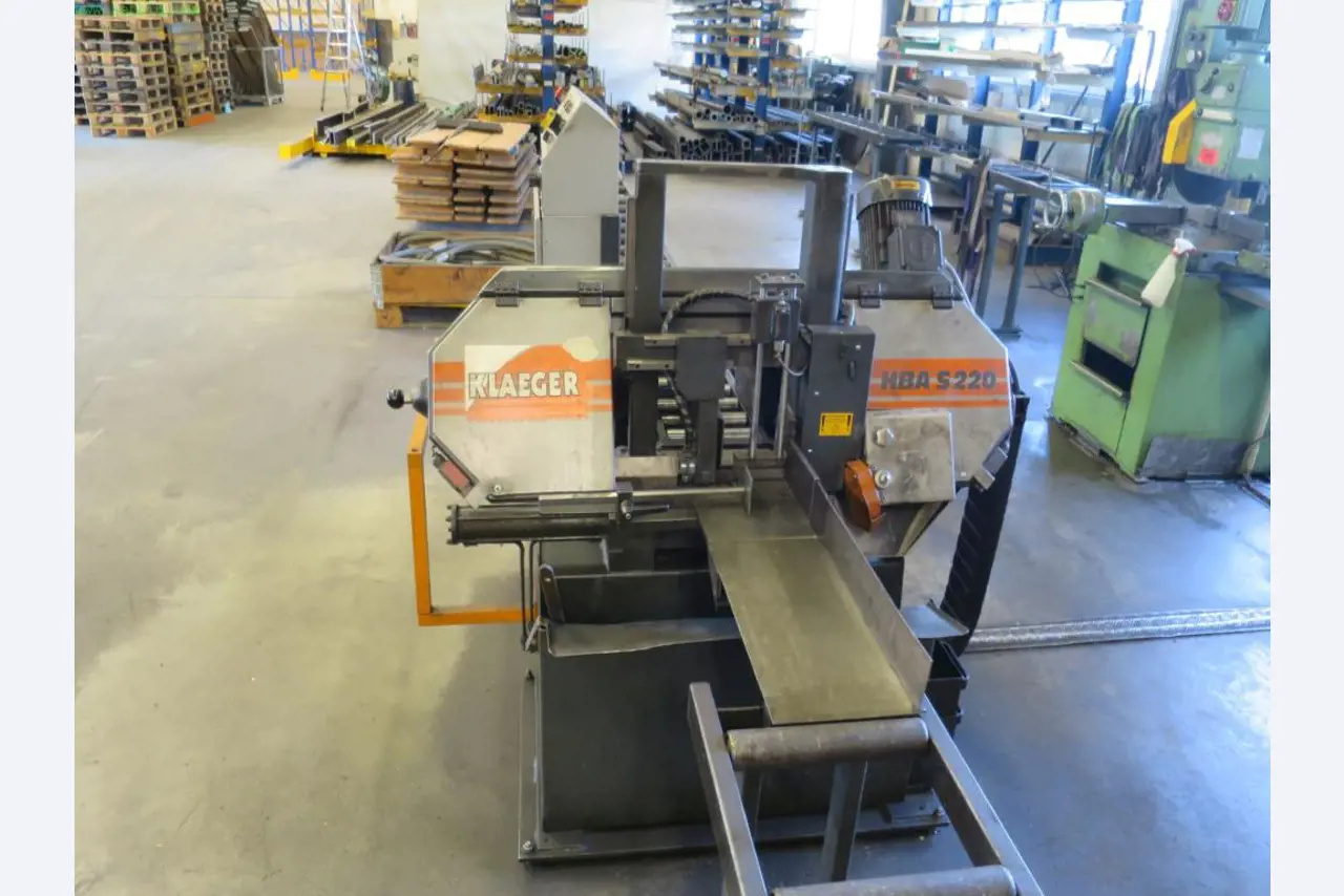 Tooling machines and sheet metal machines out of the sector engineering and contract manufacturing. 
-3