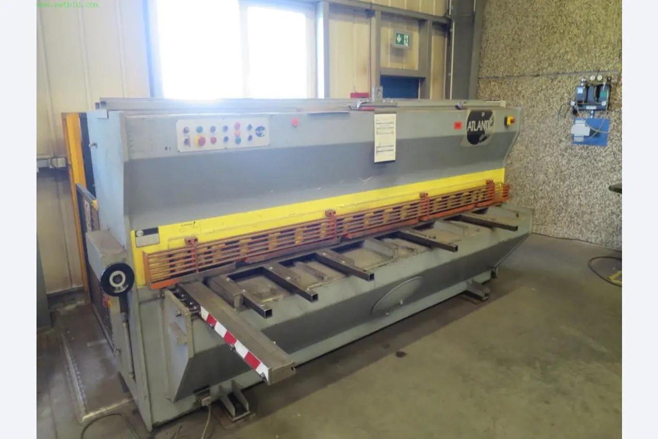 Máquinas-ferramentas e máquinas para trabalhar chapas metálicas<br> no domínio da engenharia mecânica e do fabrico por encomenda-1