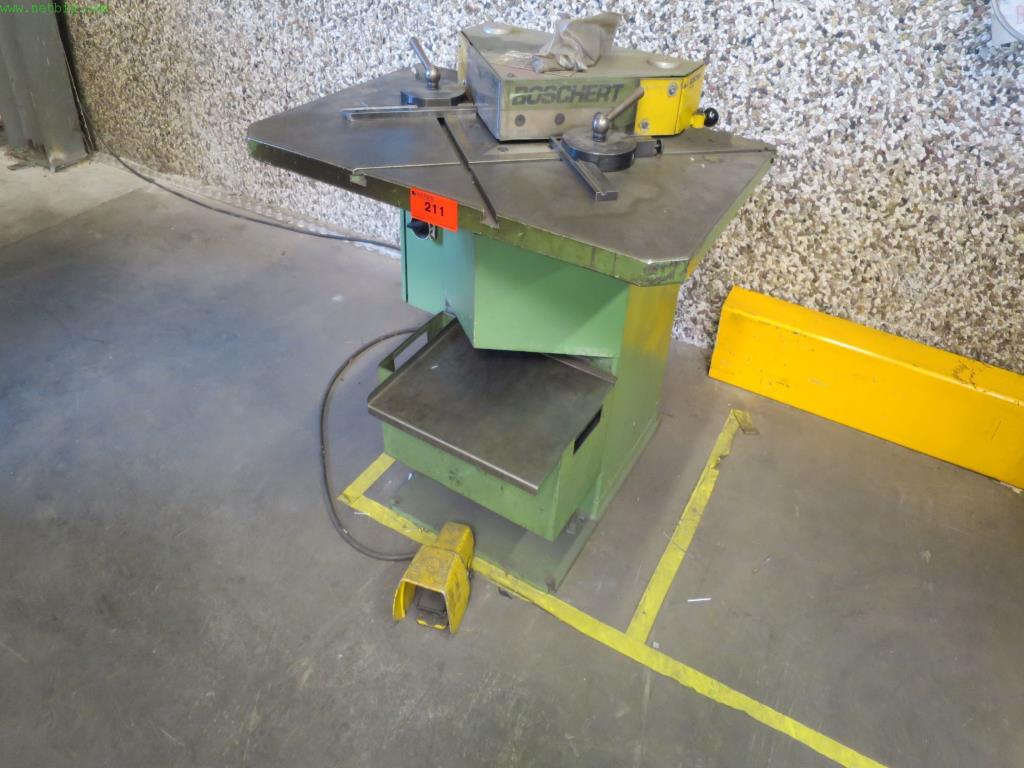 Werkzeug-&  Blechbearbeitungsmaschinen<br>aus dem Bereich Maschinenbau und<br>Lohnfertigung-1