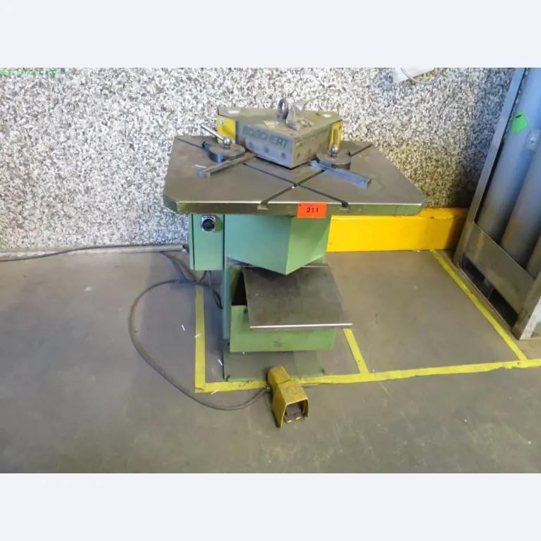 Máquinas-ferramentas e máquinas para trabalhar chapas metálicas<br> no domínio da engenharia mecânica e do fabrico por encomenda-2