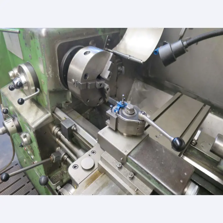 Máquinas-ferramentas e máquinas para trabalhar chapas metálicas<br> no domínio da engenharia mecânica e do fabrico por encomenda-2