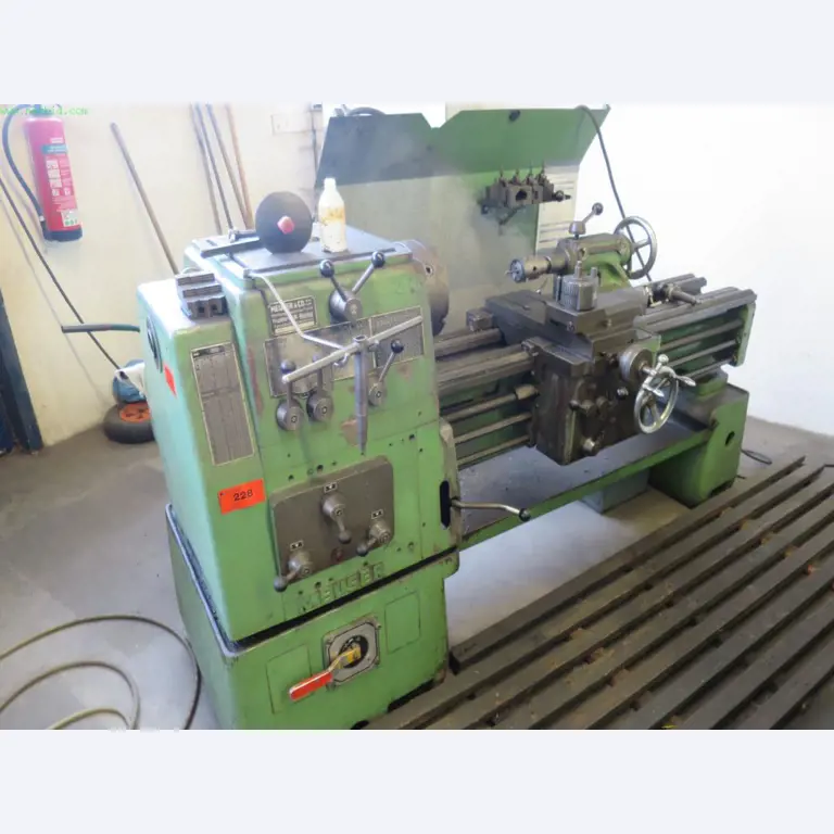 Máquinas-ferramentas e máquinas para trabalhar chapas metálicas<br> no domínio da engenharia mecânica e do fabrico por encomenda-2