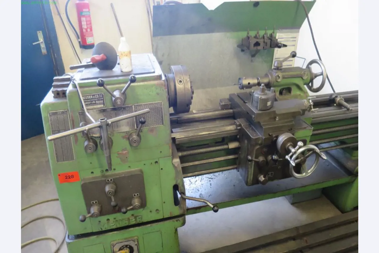 Máquinas-ferramentas e máquinas para trabalhar chapas metálicas<br> no domínio da engenharia mecânica e do fabrico por encomenda-3