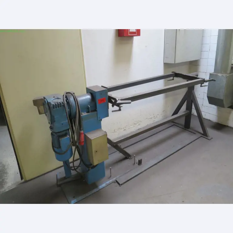 Tooling machines and sheet metal machines out of the sector engineering and contract manufacturing. -1
