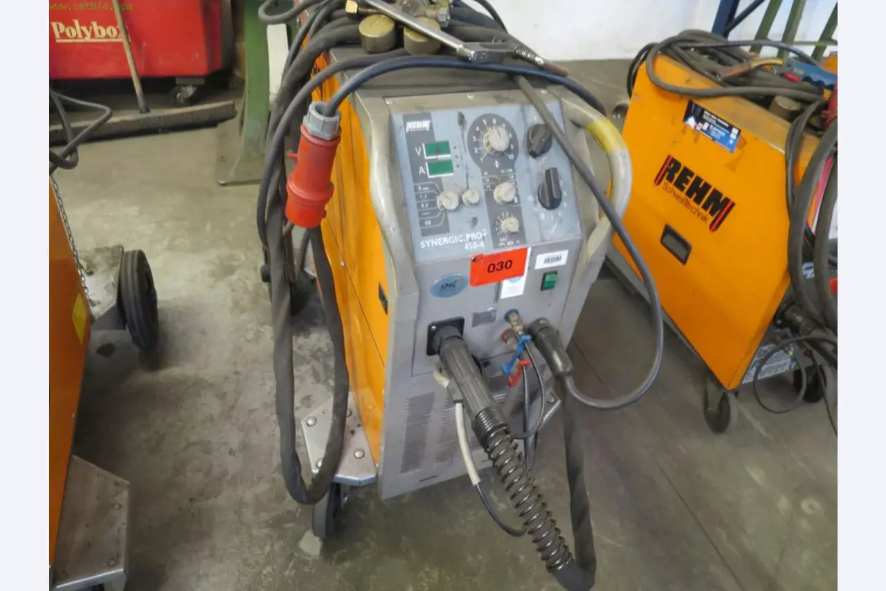 Máquinas-ferramentas e máquinas para trabalhar chapas metálicas<br> no domínio da engenharia mecânica e do fabrico por encomenda-1