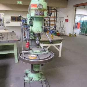 Kolomboormachine Alzmetall AB4