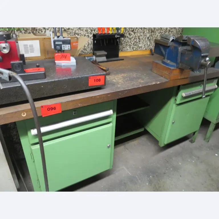 Tooling machines and sheet metal machines out of the sector engineering and contract manufacturing.
-1