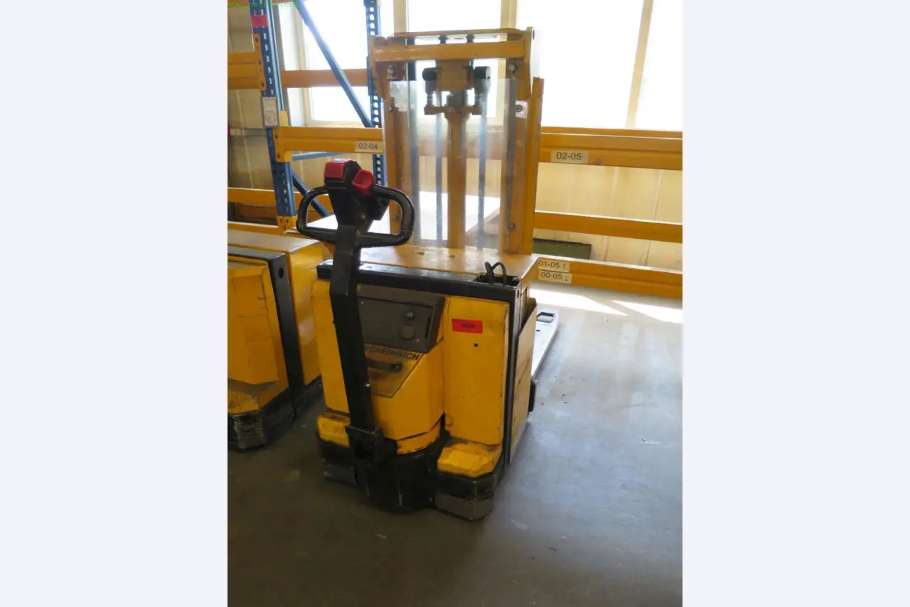 Tooling machines and sheet metal machines out of the sector engineering and contract manufacturing. 
-1
