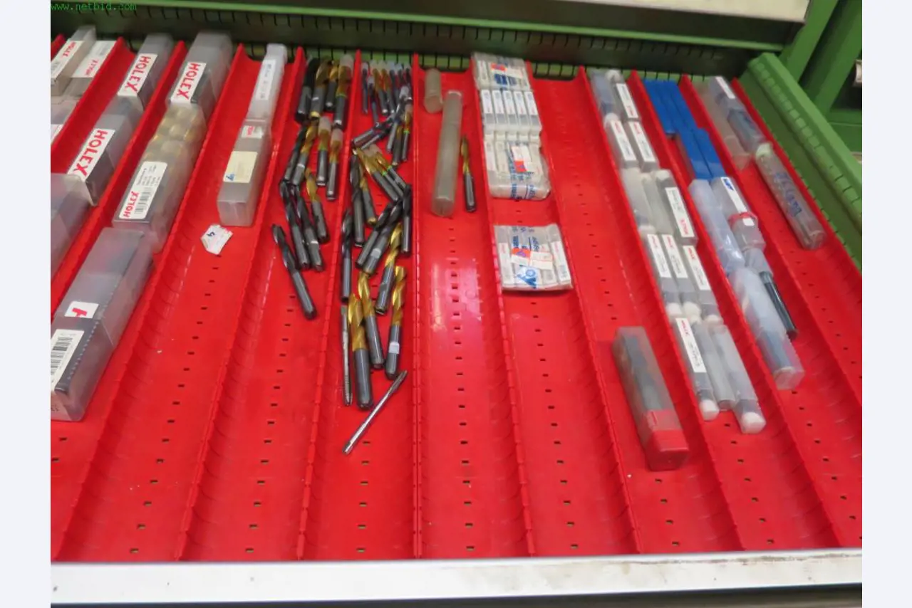 Máquinas-ferramentas e máquinas para trabalhar chapas metálicas<br> no domínio da engenharia mecânica e do fabrico por encomenda-6