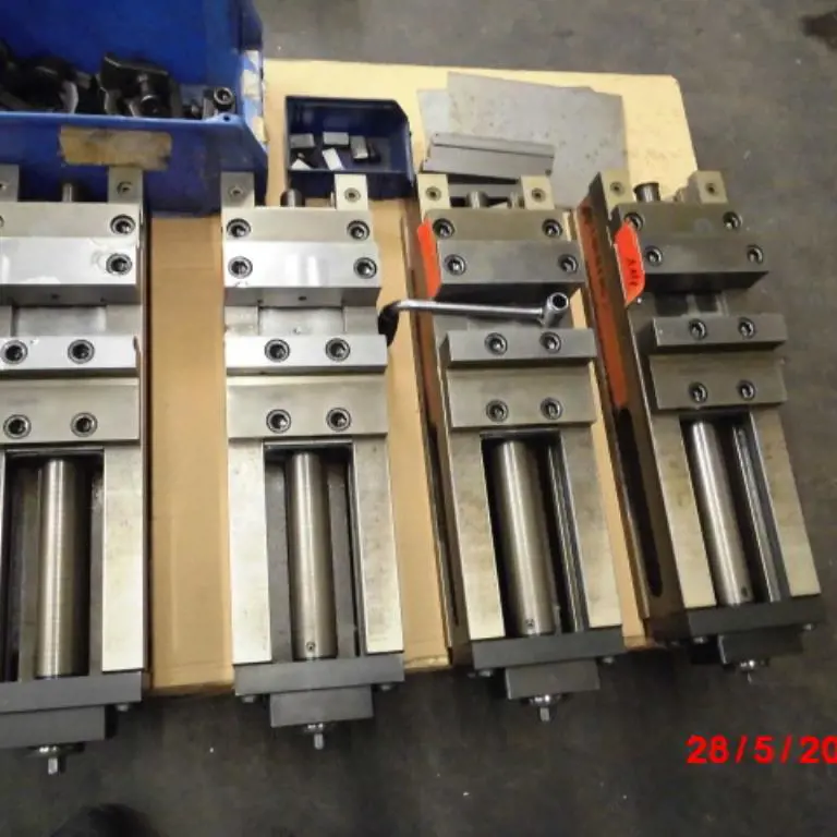 4 Etaux pour machines Allmatic LC 160/20