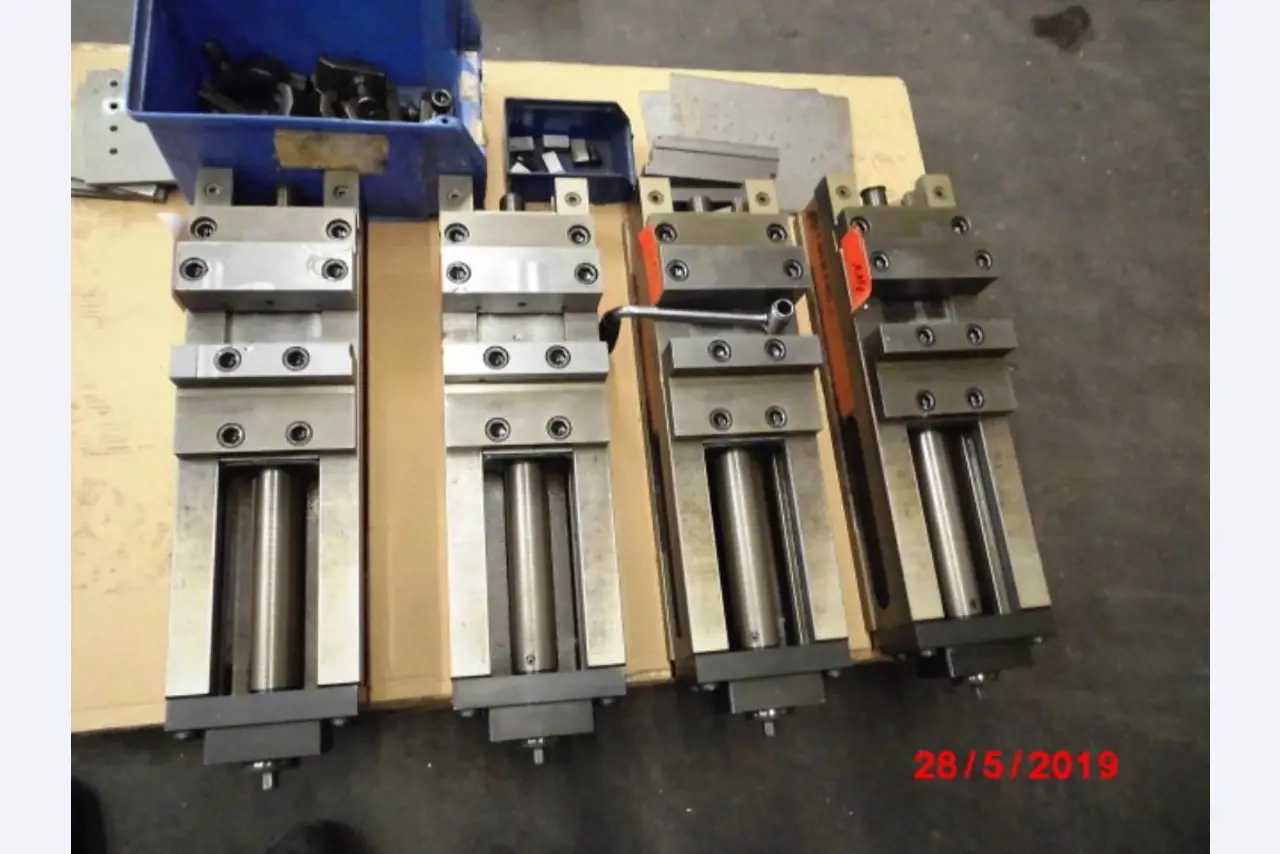 Tooling machines and sheet metal machines out of the sector engineering and contract manufacturing. 
-1