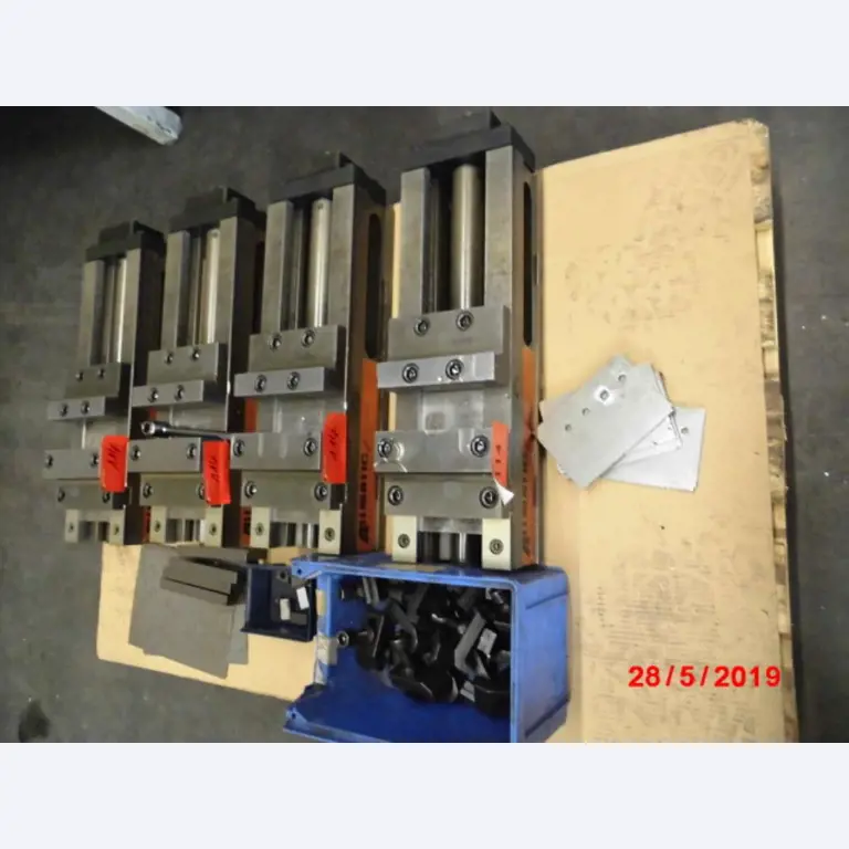 Tooling machines and sheet metal machines out of the sector engineering and contract manufacturing. 
-3