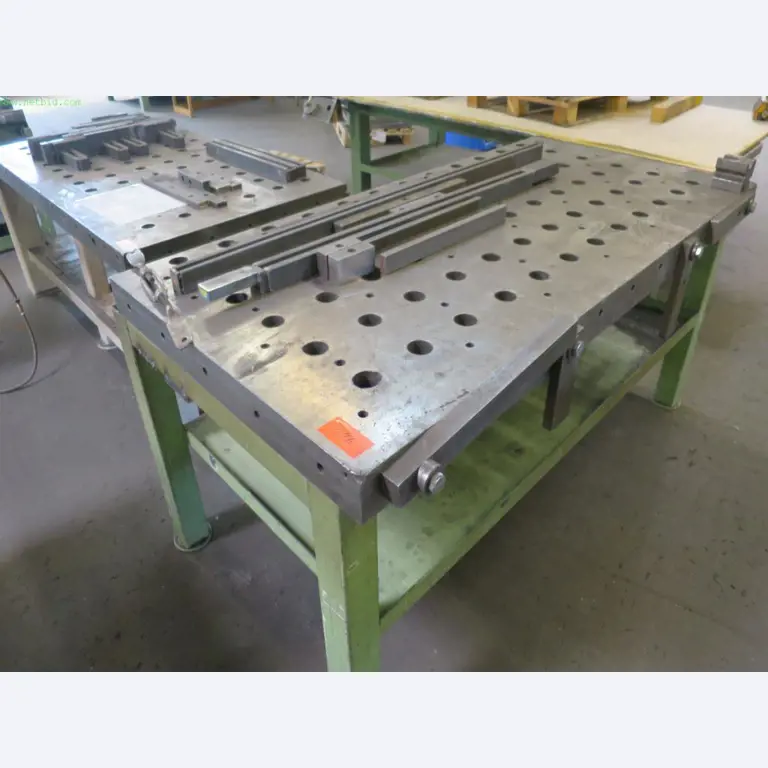 Máquinas-ferramentas e máquinas para trabalhar chapas metálicas<br> no domínio da engenharia mecânica e do fabrico por encomenda-1