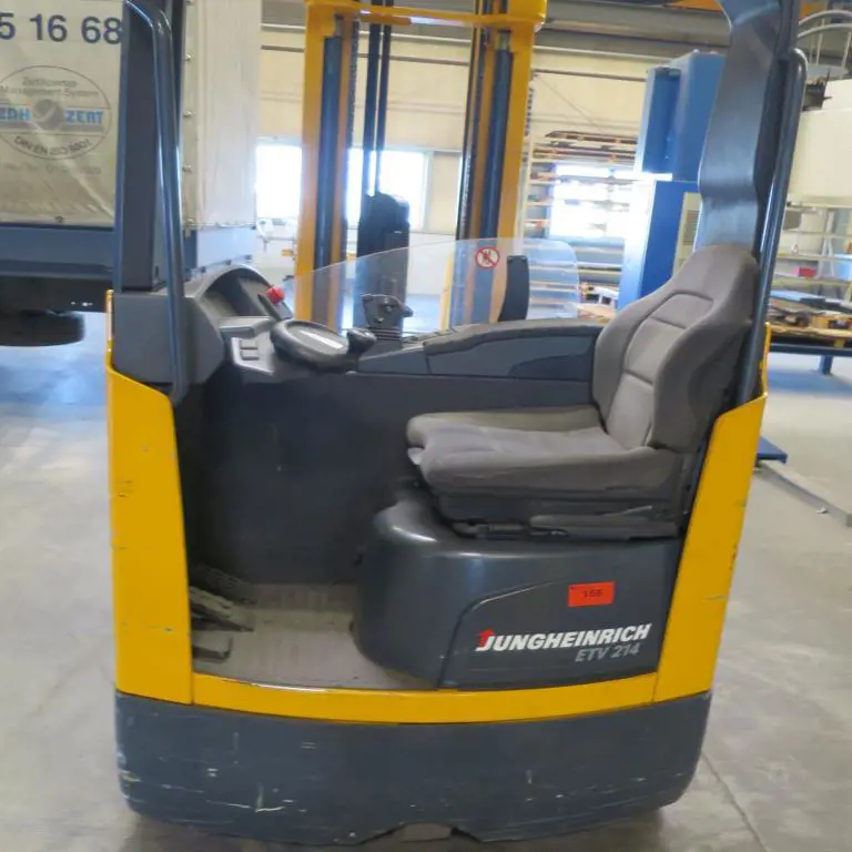 Electric reach truck (release on 30.06.2019) Jungheinrich ETV214